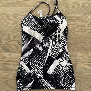 Lululemon tank top